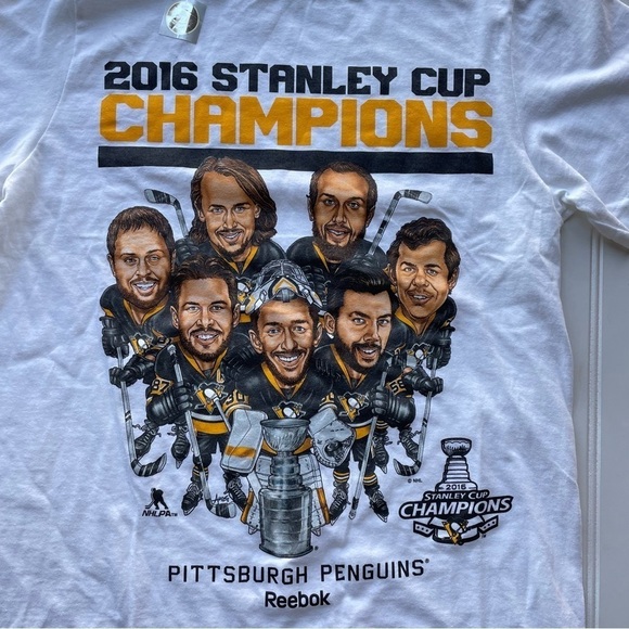 Reebok NHL 2016 Stanley Cup Champions Hockey White Size Small NWT Pittsburgh - Picture 2 of 7
